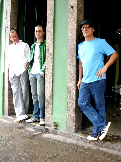 Roberto Alemão, Juliano Candido e Paulinho Guitarra
